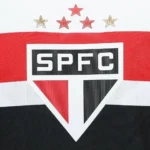 Camisa São Paulo I 25/26 - Torcedor New Balance Masculina - Branca com detalhes em vermelho e preto - Imagem 4
