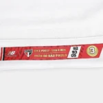Camisa São Paulo I 25/26 - Torcedor New Balance Masculina - Branca com detalhes em vermelho e preto - Imagem 5